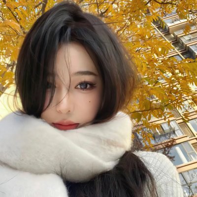 女服务员
